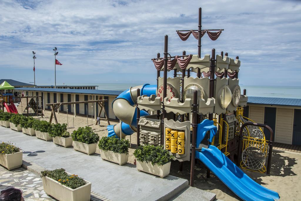 טירניה Hotel Riviera Blu מראה חיצוני תמונה