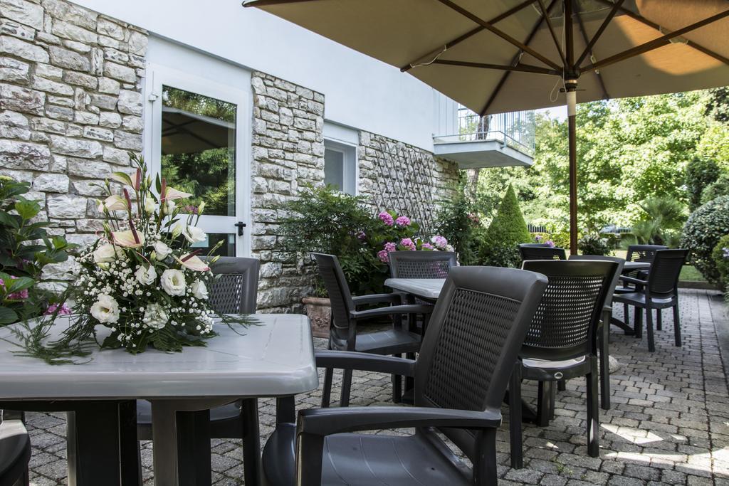 טירניה Hotel Riviera Blu מראה חיצוני תמונה